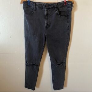 American Eagle Outfitters Super Hi-Rise Jegging Black Distressed Jeans 14 Short